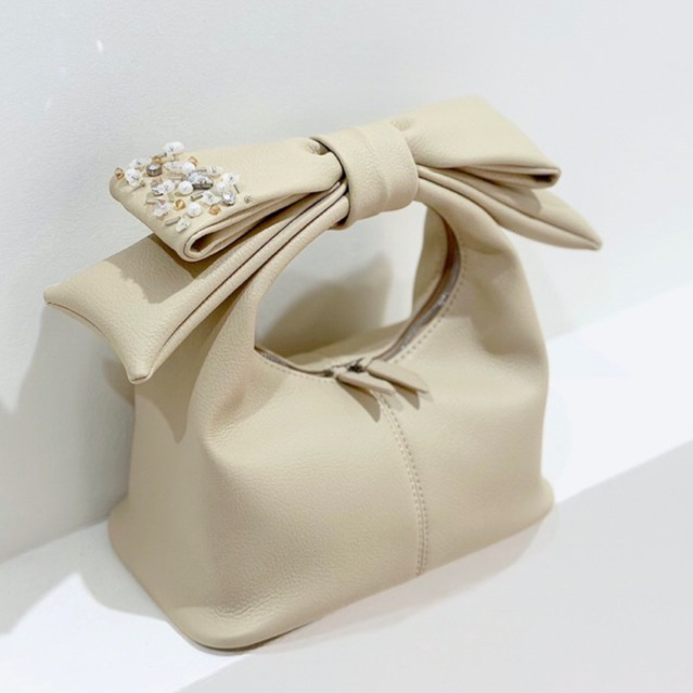 Túi Chow bag Hérisson màu kem + nơ kem bản xách tay