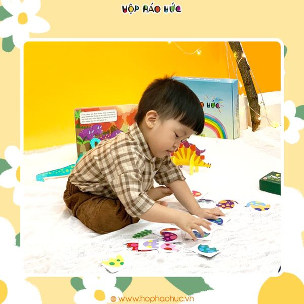 Hộp háo hức Học Nói Lời Cảm Ơn cho bé 0 - 3 tuổi gồm 3 sách và đồ chơi giáo dục Truy Tìm Trứng Khủng Long