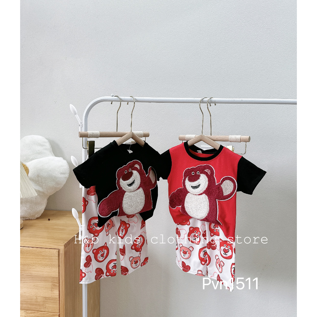 Set áo croptop thêu gấu dâu + quần lửng vải thun gân tăm cho bé gái đi chơi, đi học