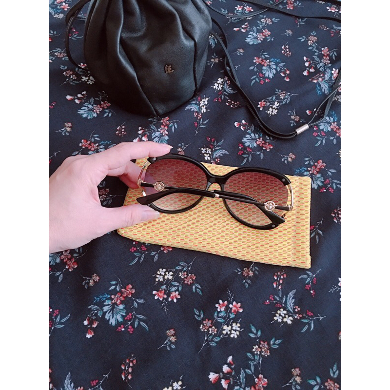 Kính nữ si tuyển