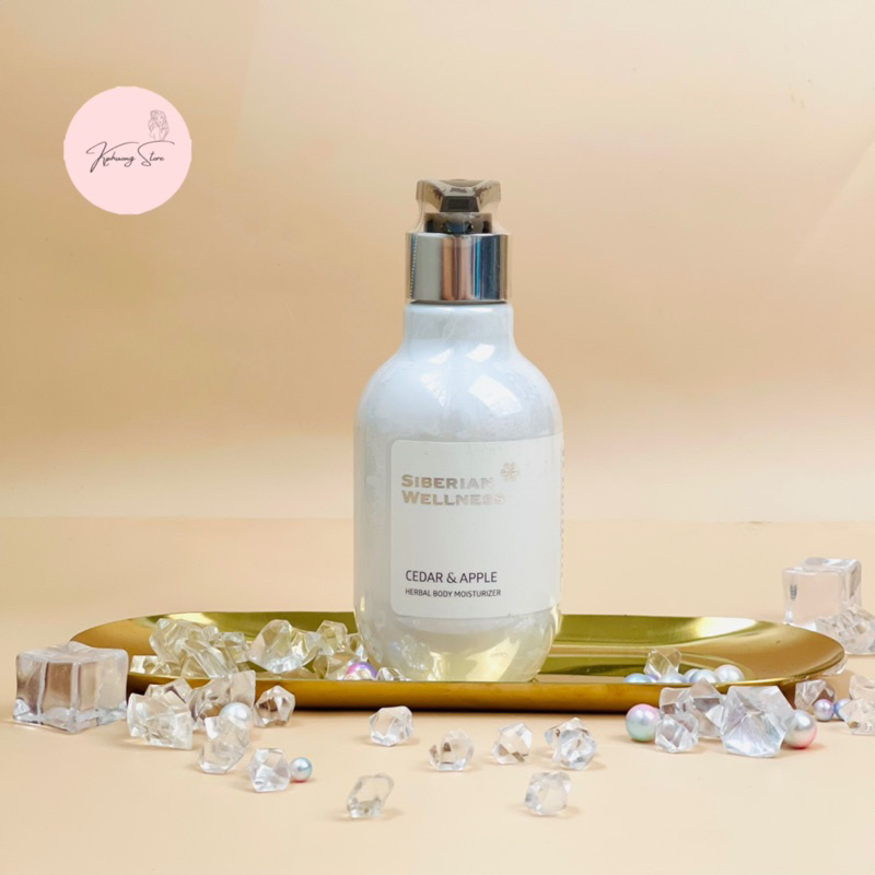 Sữa dưỡng ẩm Hạt thông xắt & táo Spa Collection Cedar & Apple Herbal Body Moisturize 250ml