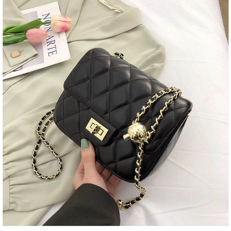 Túi Xách Nữ Đeo Chéo, Đeo Vai Da Trơn Họa Tiết Ô Trám, Phối Dây Xích Có Quả Cầu Lạ Mắt Sang Chảnh CIN017