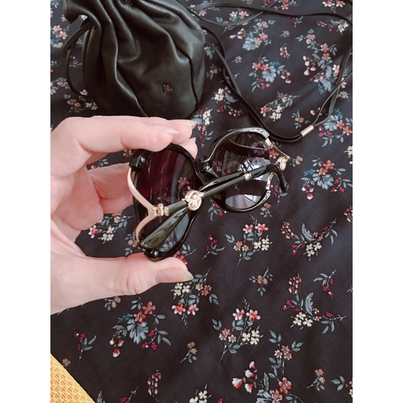 Kính nữ si tuyển