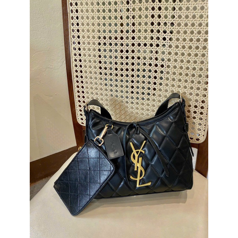 Sét túi xách nữ kẹp nách trần ô tag vàng chữ to tặng kèm ví