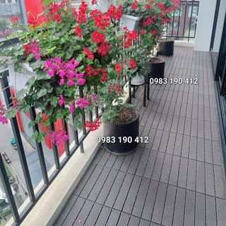 Tấm Nhựa Lót Sàn Ban Công