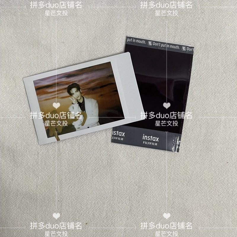 Polaroid chữ ký tay La Vân Hi