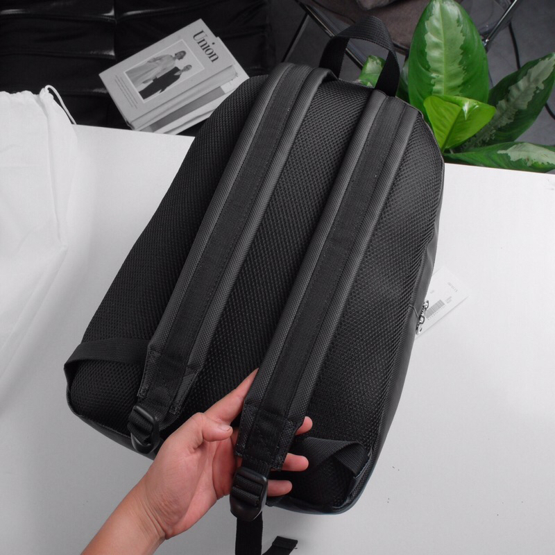 Balo Thời Trang LC Backpack Full Black Logo Signature Chất Liệu Da Si Cao Cấp Chống Nước Balo Đen Nam Nữ Bánh Mì Store