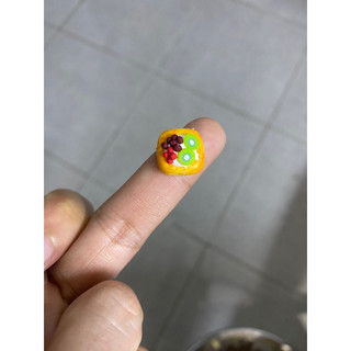 Mô hình bánh mini bằng đất sét sản phẩm rất nhỏ như hình