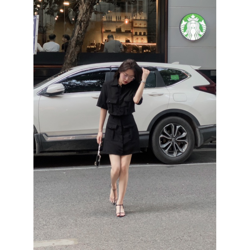 Set Áo Sơ Mi Croptop + Chân Váy