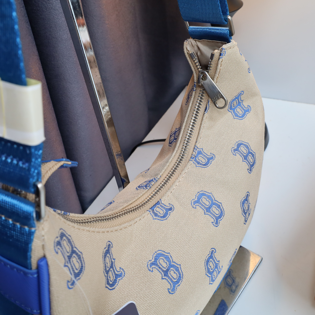 Túi kẹp nách nữ mlb size 30Cm*22cm*7cm đủ màu