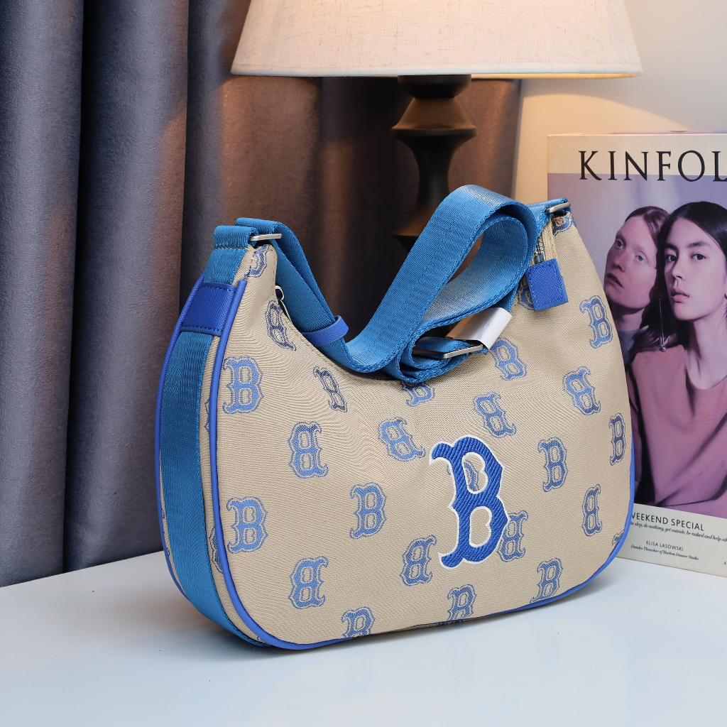 Túi kẹp nách nữ mlb size 30Cm*22cm*7cm đủ màu