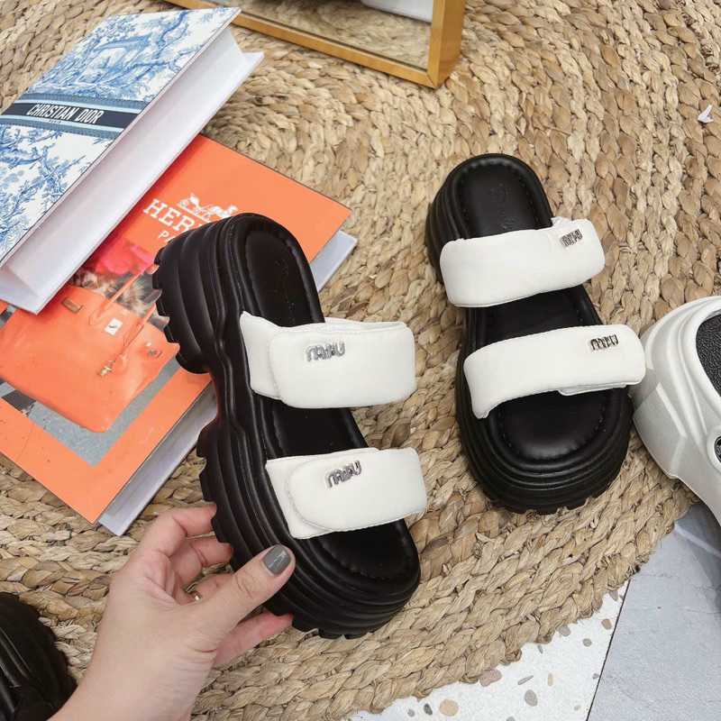 Dép 2 quai ngang miu đế cao