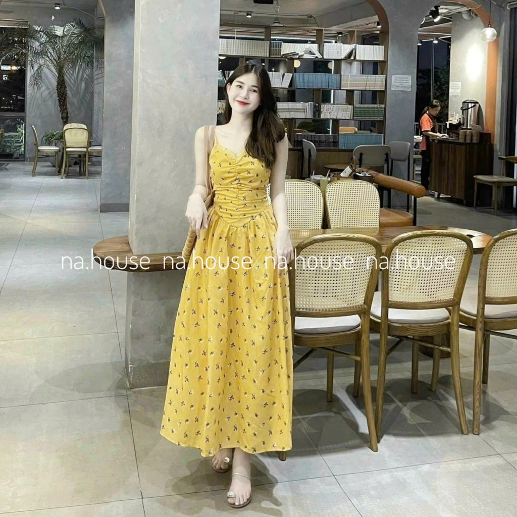 Đầm hoa nhí vàng 2 dây dáng dài bo chun lưng đi chơi dạo phố Nahouse maxi đi biển voan hai lớp thiết kế đẹp và xinh xắn