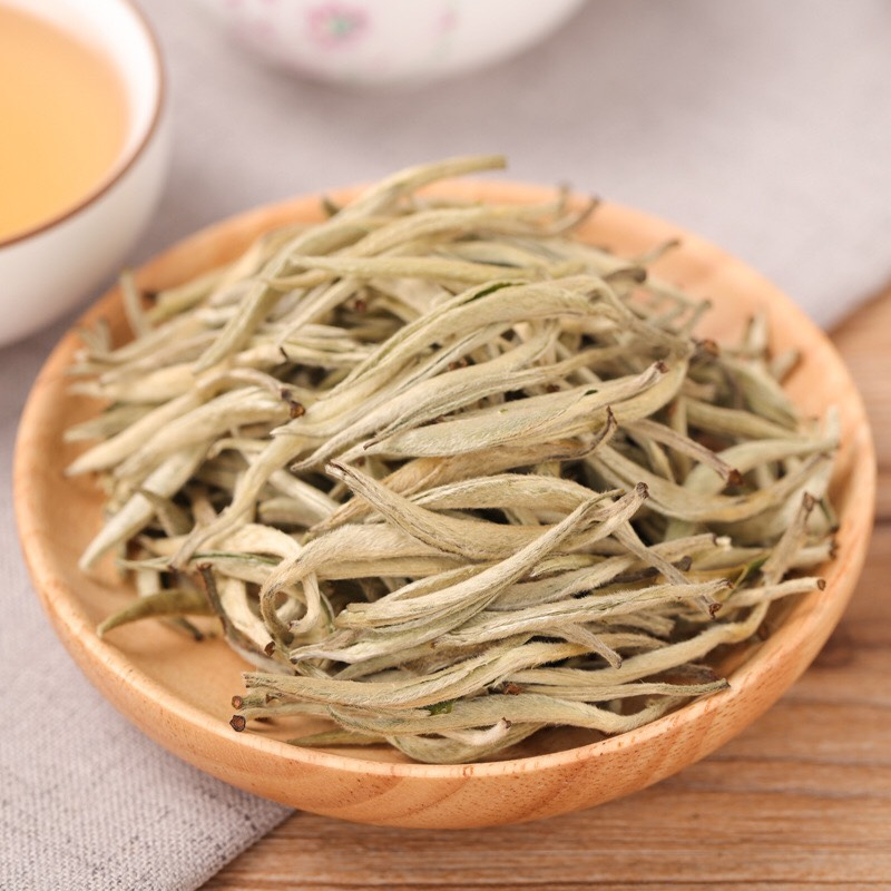 Trà Trắng Kim Bạc Baihao Yinzhen ( Bạch Hào Ngân Châm )