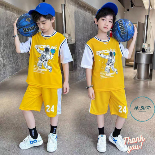 Bộ quần áo thể thao cho bé trai hình phi hành gia size từ 17kg-30kg