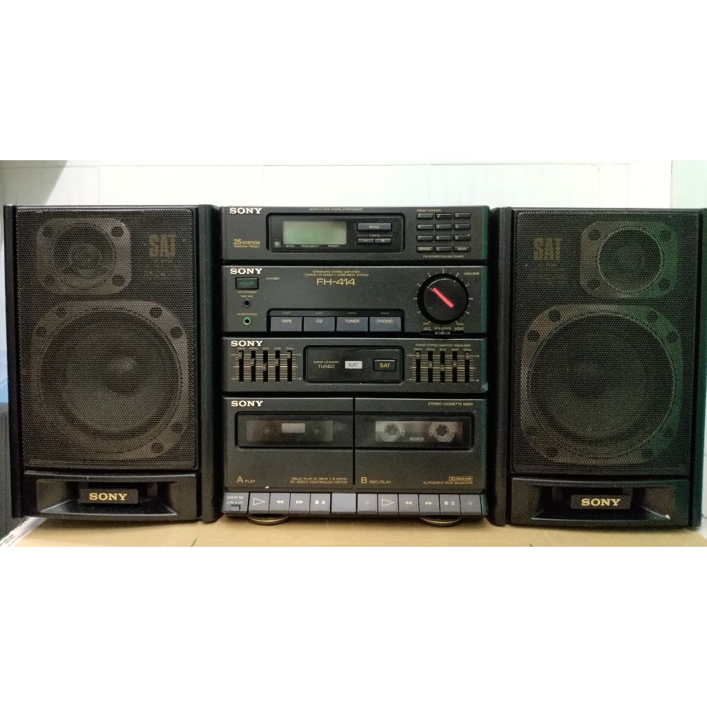 Radio cassette Sony HST-414 máy đẹp vỏ loa bằng gỗ đồ cũ nghe hay ok 100% ( có đường line gắn điện thoại vào )