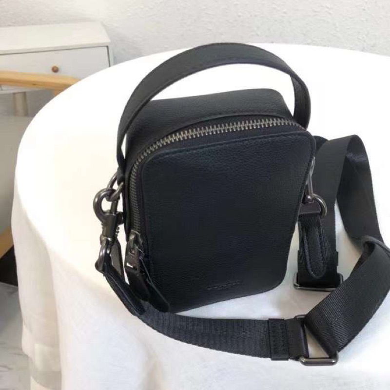 Túi Coach phone nam