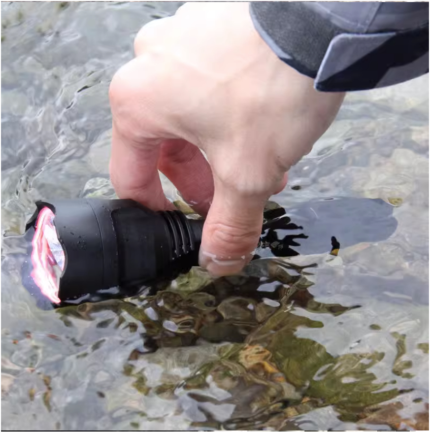 Đèn pin siêu sáng cầm tay ô tô - Đa chức năng chiếu sáng,tự vệ,phá kính,Chiếu sáng xa gần phù hợp đi soi đường,cắm trại