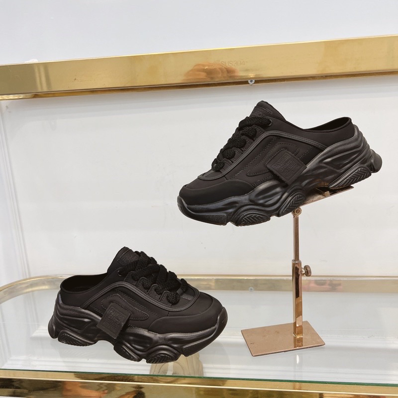 Sục thể thao nữ siêu nhẹ đế bánh mỳ 4-5 - sẵn đen- kem