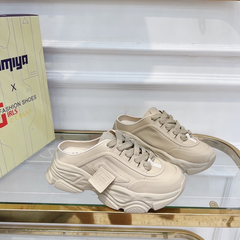 Sục thể thao nữ siêu nhẹ đế bánh mỳ 4-5 - sẵn đen- kem