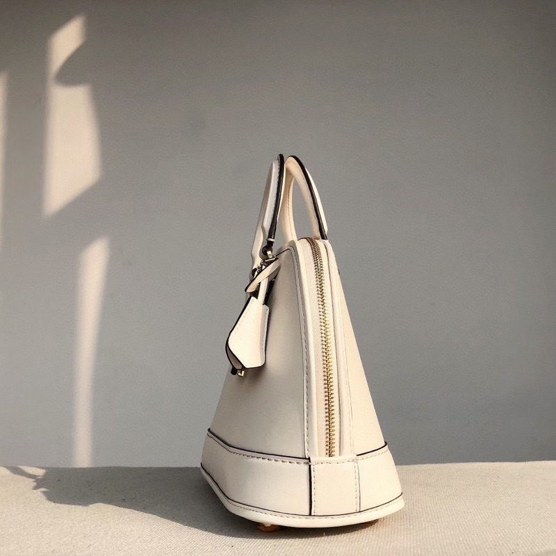 Túi Coach dáng hên