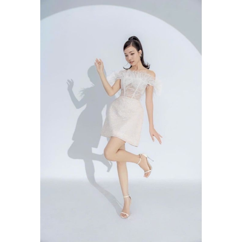 ĐẦM KIM SA LẤP LÁNH BẸT VAI LÔNG VŨ-HN TẶNG KÈM HOA TAI THỜI TRANG