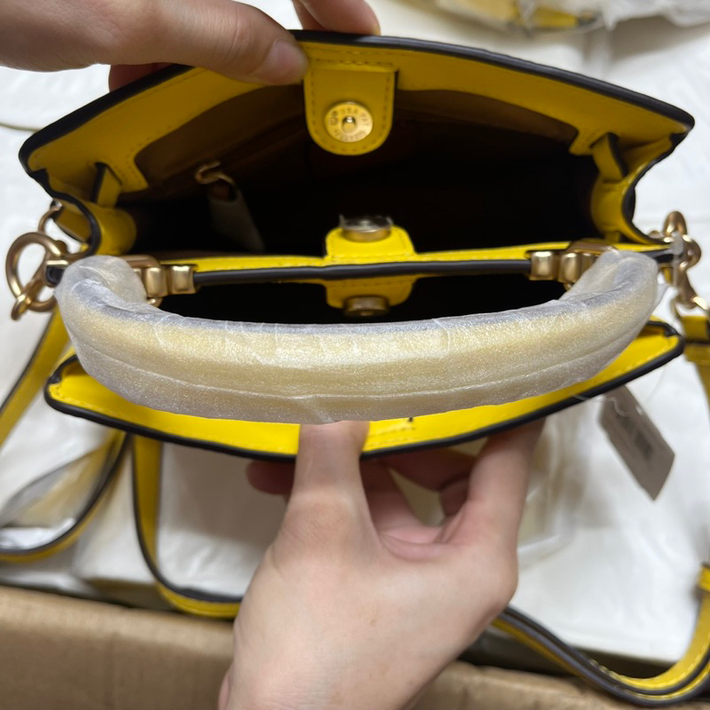 TÚI CO…..ẠCH MINI LANE TOP HANDLE