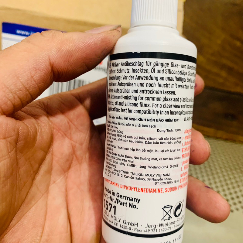 Chai Xịt Vệ Sinh Kính Mũ Bảo Hiểm Liqui Moly Motobike Visor Cleaner 1571 - 100ML Made in Germany