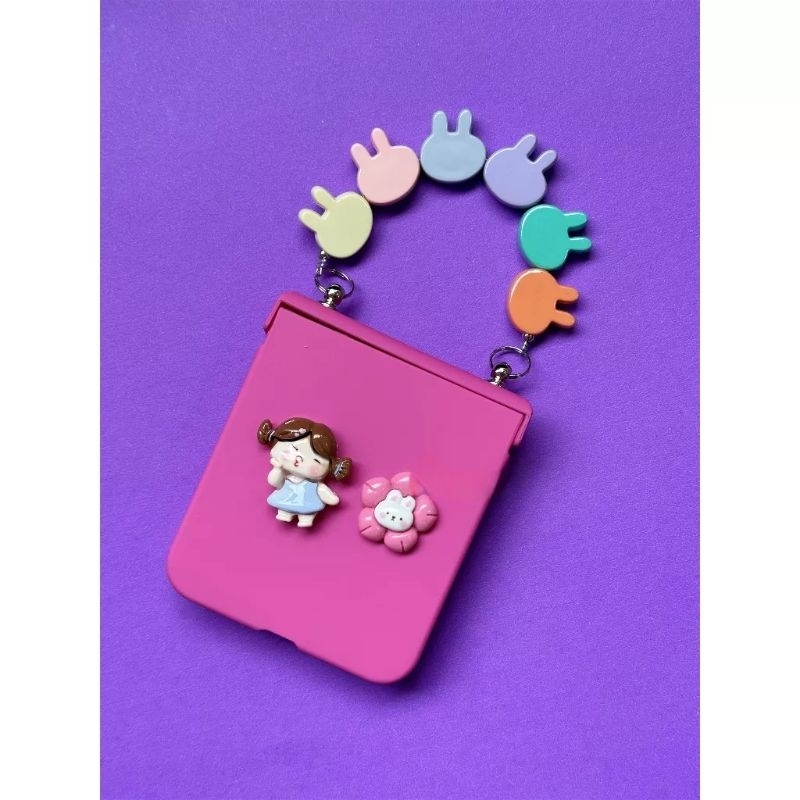 Ốp Z Flip5 - Z Flip4 - Z FLip3 - Flip5 5G hotpink charm bé hoa dễ thương kèm dây thỏ và thanh bảo vệ bản lề