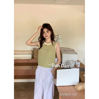 Áo len sát nách kẻ ngang