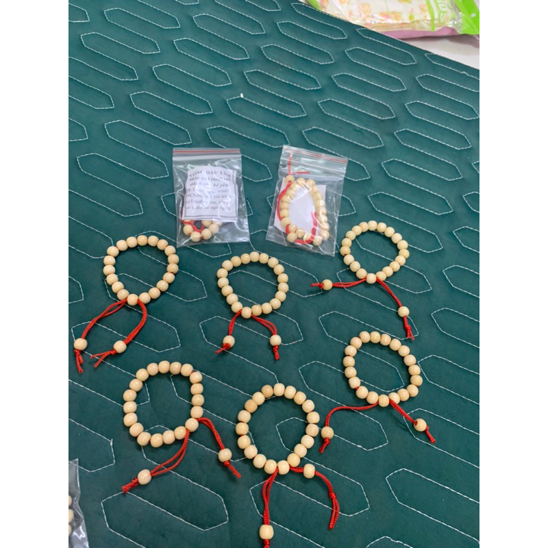 Vòng dâu đeo tay cho bé