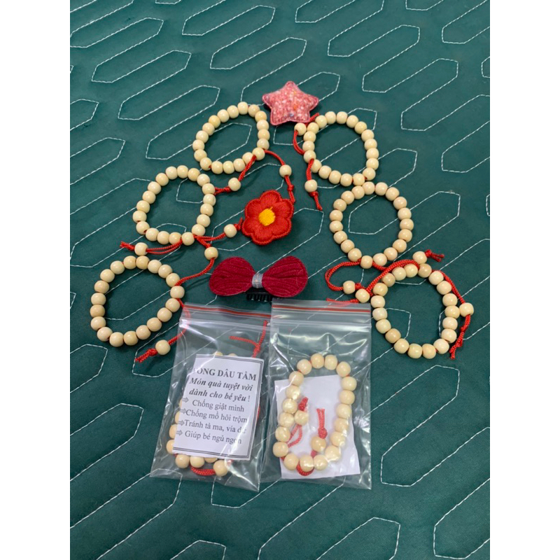 Vòng dâu đeo tay cho bé