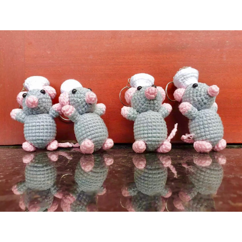 Móc khoá chuột đầu bếp bằng len