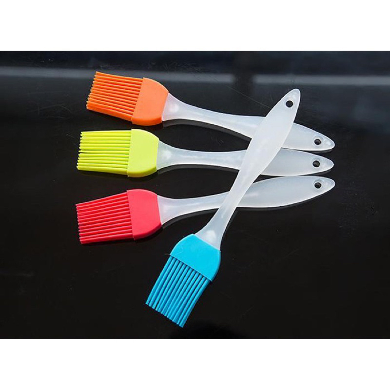 Cọ Chổi Quét Dầu Mỡ, Nước Sốt, Mặt Bánh Silicone Cán Nhựa (Màu Ngẫu Nhiên)