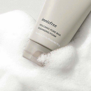 Sữa rửa mặt Innisfree tro núi lửa