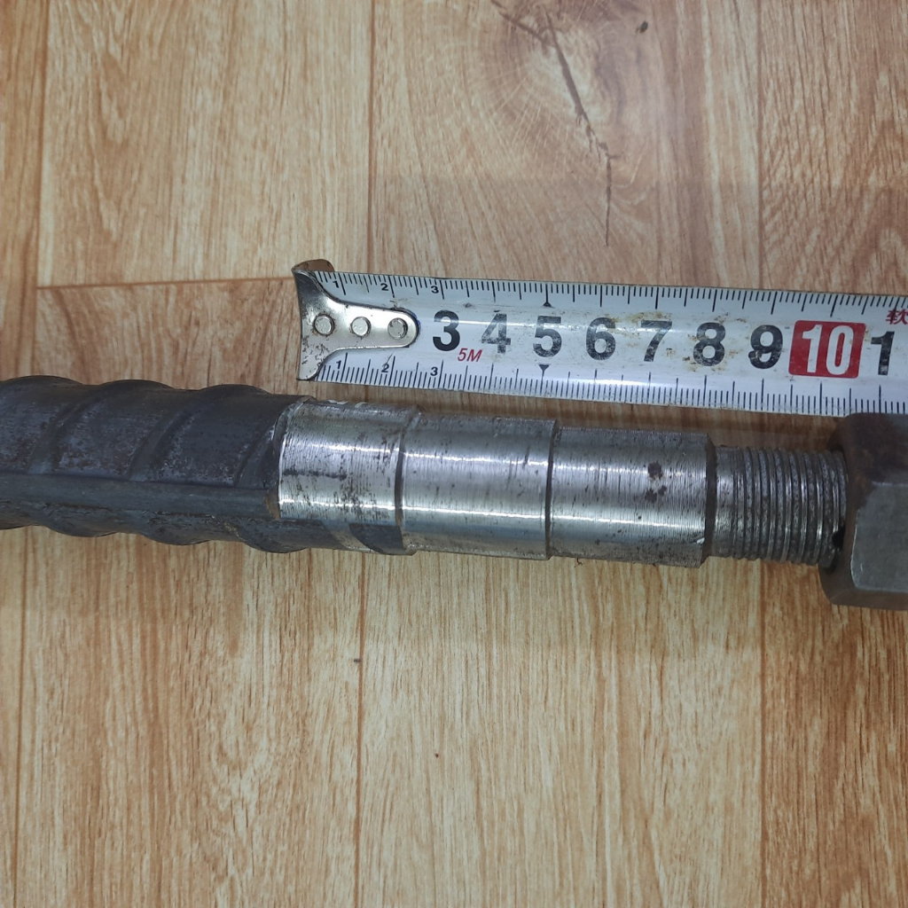 Trục xe lôi phi 32mm