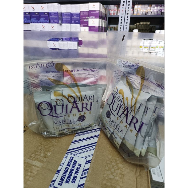 Bộ siêu dinh dưỡng QuiAri Socola và vanilla giúp kiểm soát cân nặng.