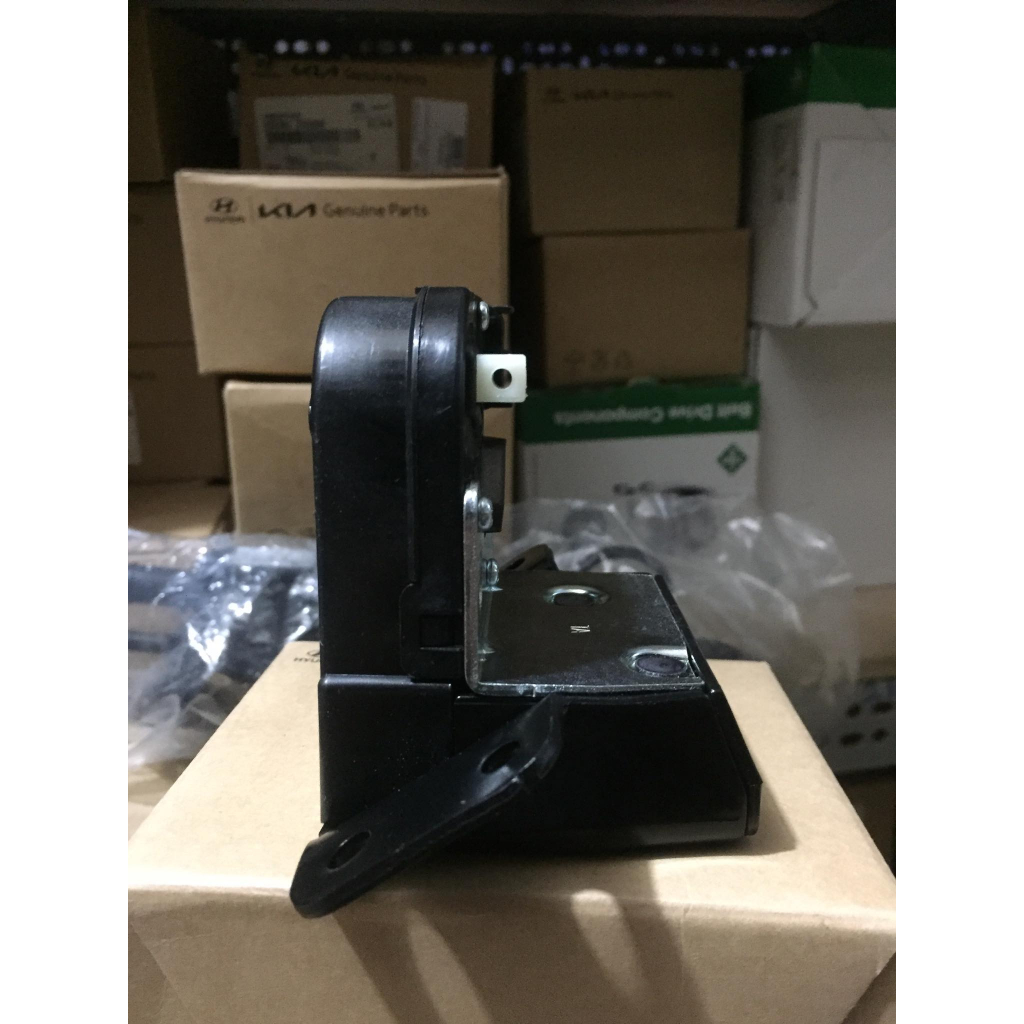 Khóa ngậm cửa hậu Morning 2012-2017