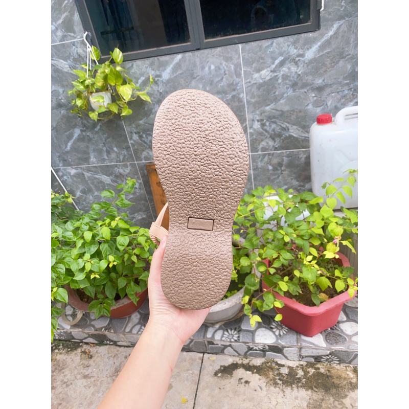 Giày sandal bánh mì dây chéo 5 phân đế cao su êm
