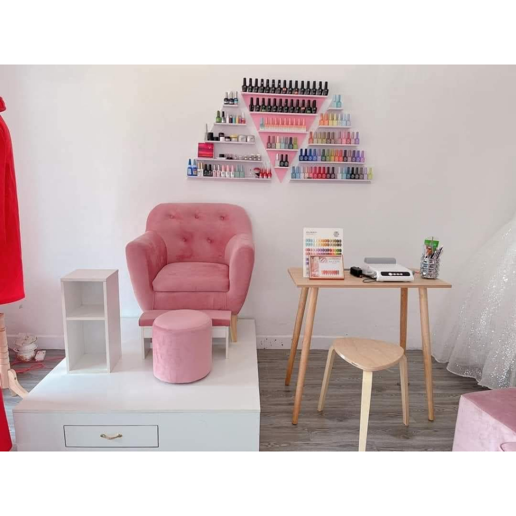 Kệ NAIL tam giác để sơn nail- nước hoa mini - Siêu đẹp - ĐỦ MÀU XINH