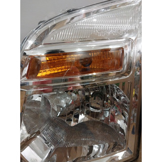 ĐÈN PHA TRƯỚC FORD TRANSIT