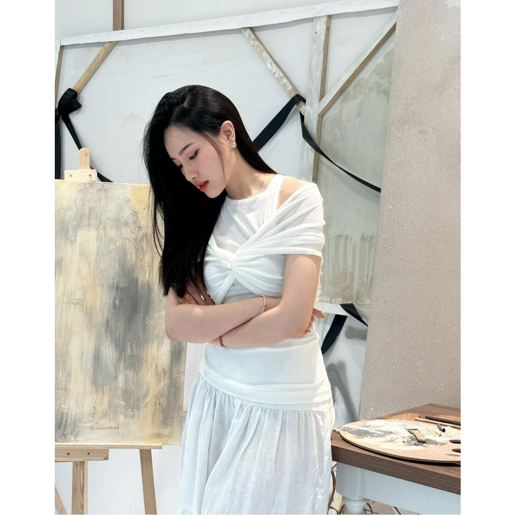 Áo Kiểu Nữ Thanh lịch Nền Nã Tôn Dáng Nữ Tính Dịu Dàng E.S.T | T23 007