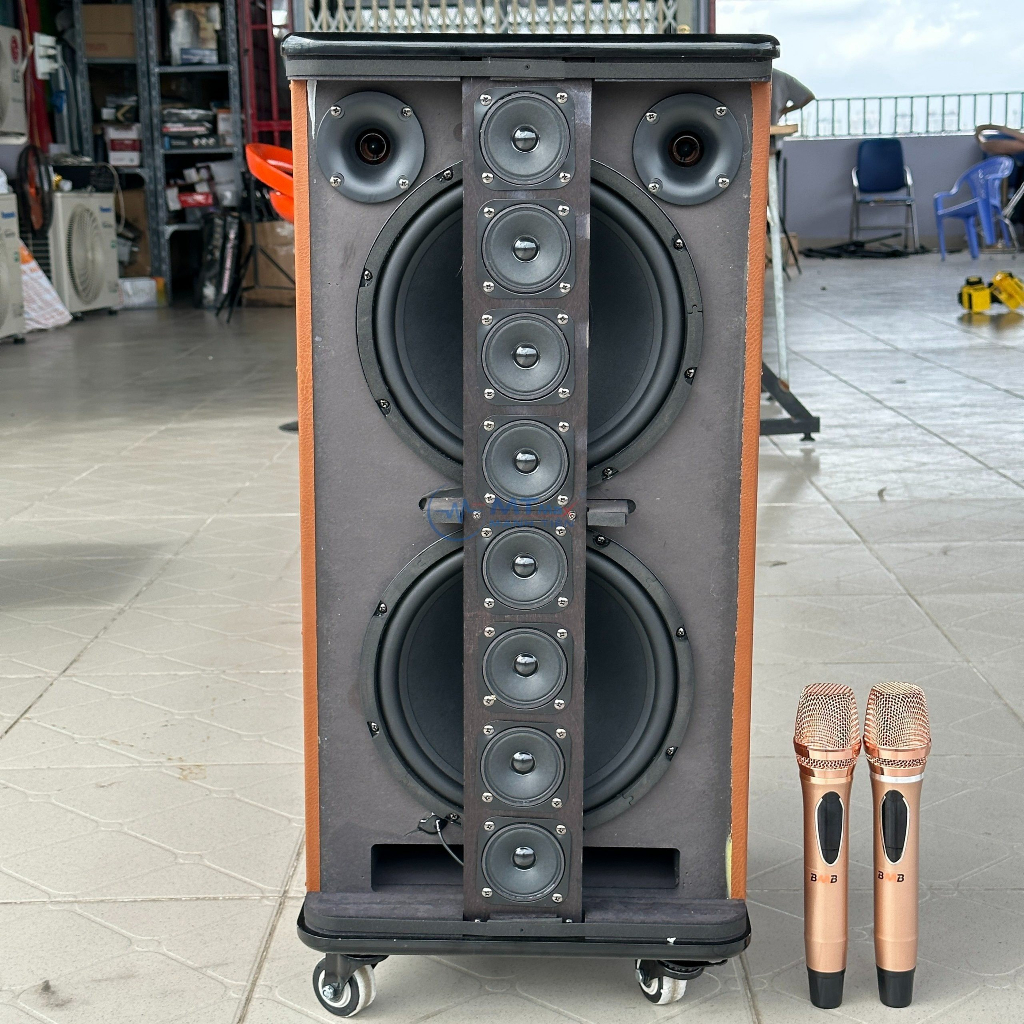 Loa Kéo Karaoke BB822 8 Loa 3 Đường Tiếng, Công Suất Lớn Lên Đến 1500W, Âm Bass 25Cm Bao Mạnh, Bao Chiến Kèm 2 Micro UHF