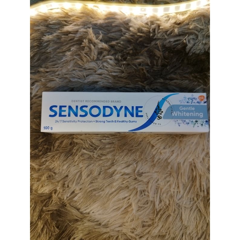Kem đánh răng Sensodyne Gentle Whitening 160g/tuýp