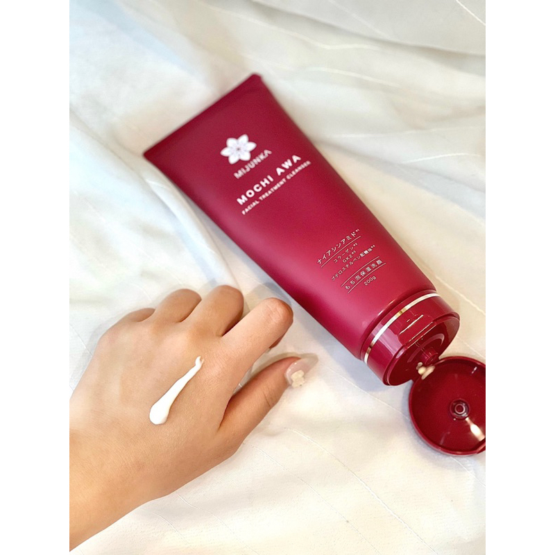 Sữa Rửa Mặt Trắng Da Sạch Sâu Dịu Nhẹ Giảm Thâm Mụn Mijunka Mochi Awa 200g