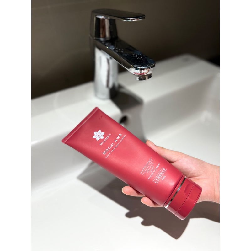 Sữa Rửa Mặt Trắng Da Sạch Sâu Dịu Nhẹ Giảm Thâm Mụn Mijunka Mochi Awa 200g