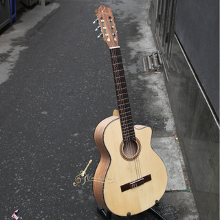Đàn guitar classic gỗ còng nguyên tấm ugclc1 - tặng 12 phụ kiện và bảo hành 2 năm