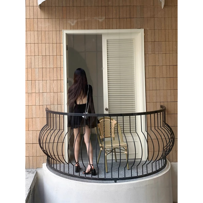 Đầm Voan Lưới Tay Loe Dài Mềm Mại Có Dây Thắt Eo Giữa Siêu Sang