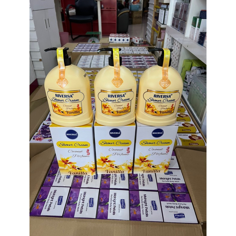 Sữa tắm trắng da toàn thân dưỡng ẩm thơm lâu hương nước hoa Aroma Japan Riversa Sakura/Vanilla/Dark kiss/Coco Japan 1.2L