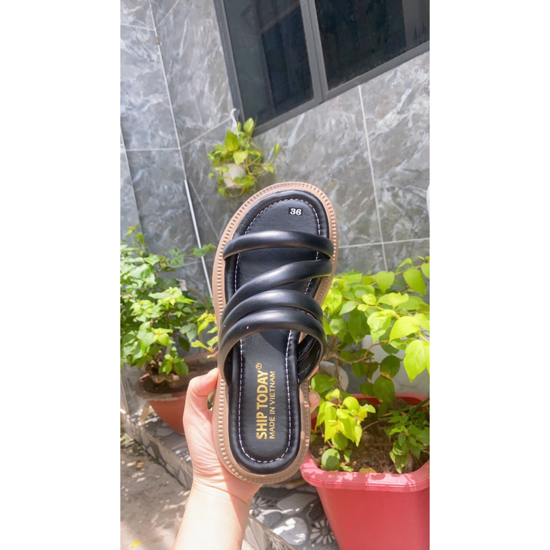 Dép sandal bánh mì đế xuồng quai chéo 5 phân đế cao su.